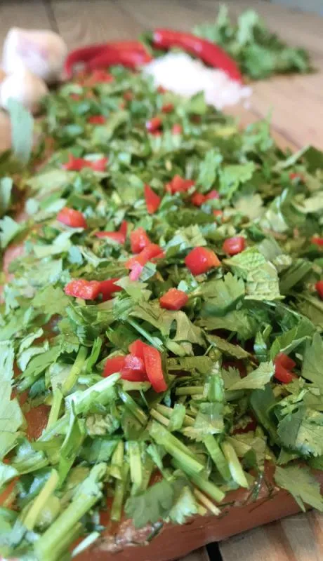 Graved salmon (marinated) AFRICA with coriander, mint and red chilli 1.1 kg