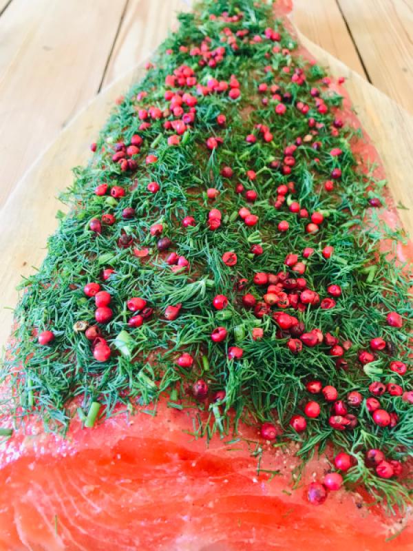 Preview: Graved Lachs mit Dill & Rosa Beeren – Frischer Norwegischer Lachs 1,1 kg
