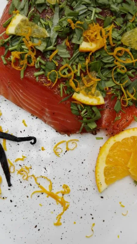 Gebeizter Lachs mit Orange, Estragon & Vanille | Premium Graved Lachs