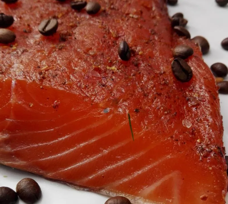 Salmon marinated with roasted coffee beans and allspice