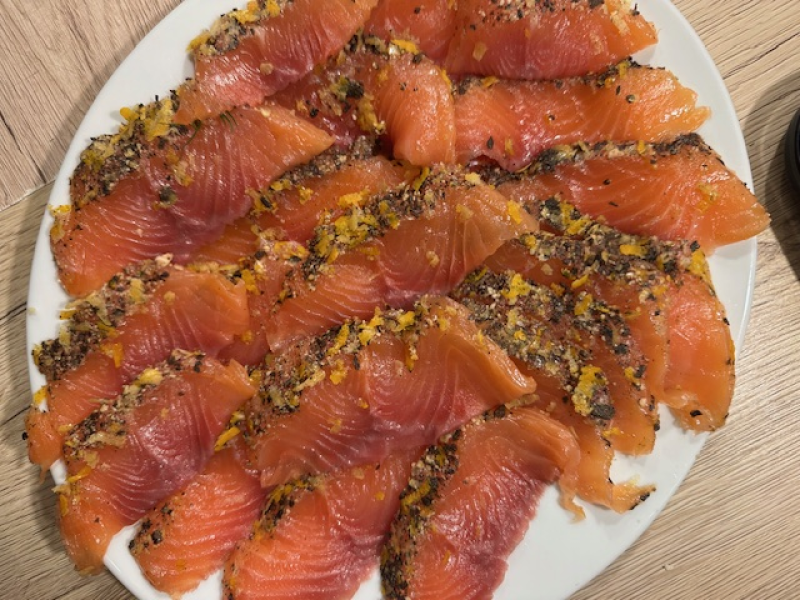 Preview: Graved salmon with tonka bean, vanilla, and citrus zest