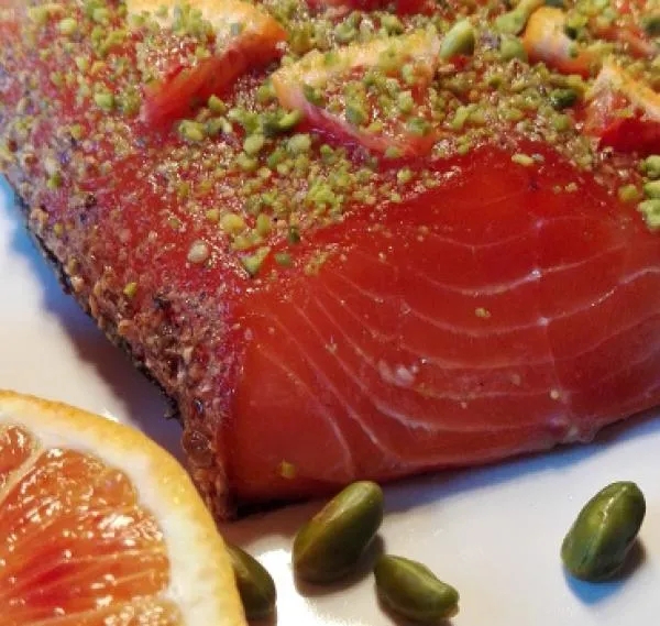 Salmon marinated with gin, blood orange and pistachios 300g