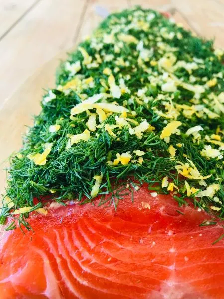 Gebeizte Fjordforelle mit Dill & Zitrone | Hamburger Fischwerker
