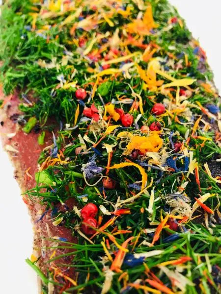 Graved Salmon "Spring" with dill, pink berries, saffron flowers, cornflower blossoms, orange peel 300g