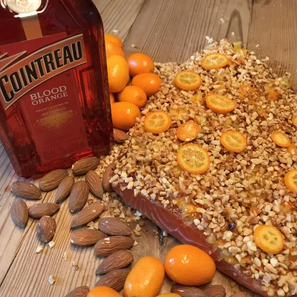 Graved salmon with blood-orange cointreau, roasted almonds and kumquats 300g
