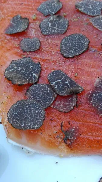 Salmon marinated black winter truffles (Tuber Indicum) 300g