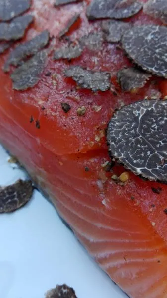 Salmon marinated black winter truffles (Tuber Indicum) 300g