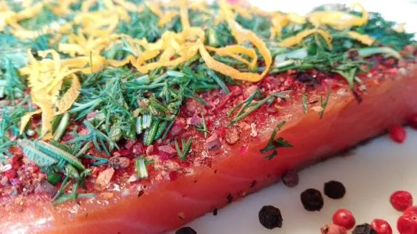 Marinated--salmon--Graved--South-America-with-gold-particles