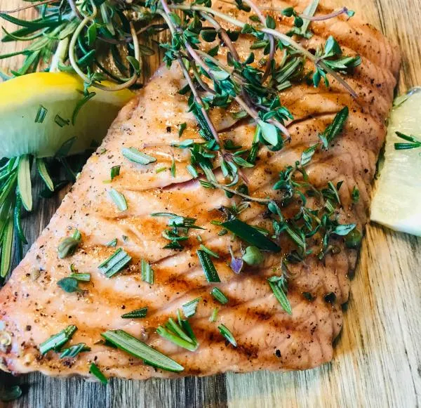 Graved to Grill mit Ahornsirup Rosmarin & Thymian